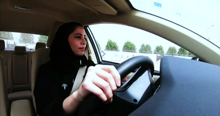 First Saudi Women Receive Driving Licenses Amid Crackdown Globalnewsca