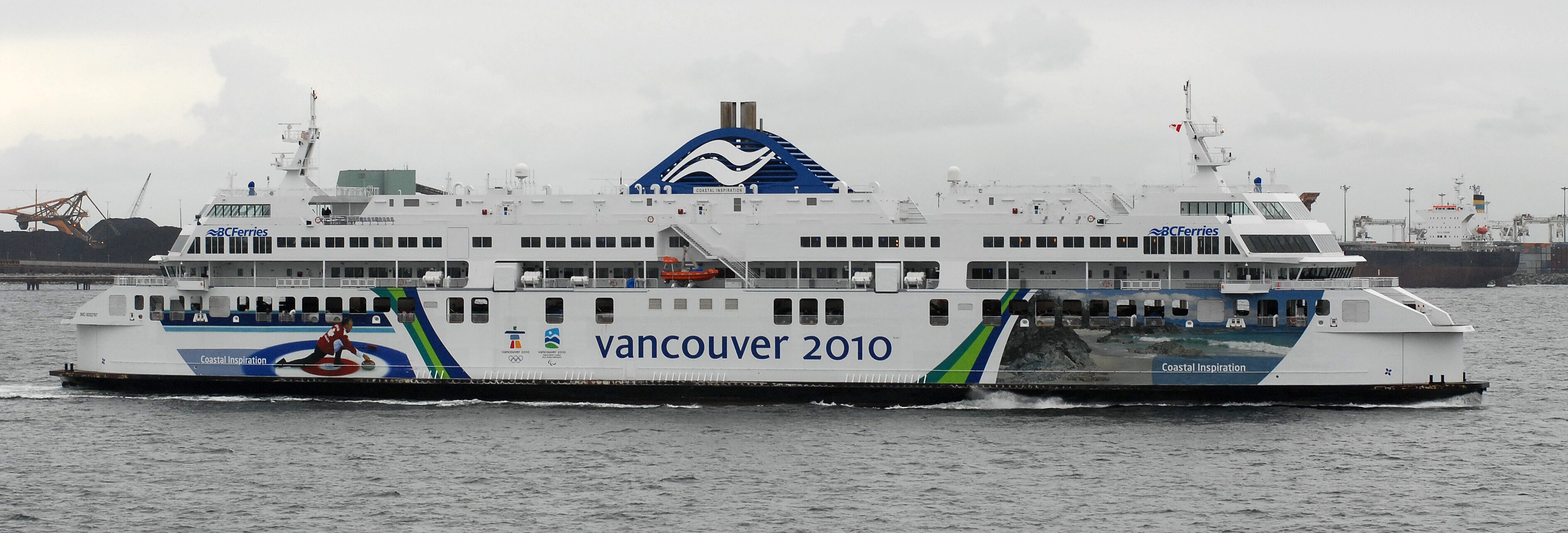 Passenger recounts close call after B.C. ferry forced to drop anchor