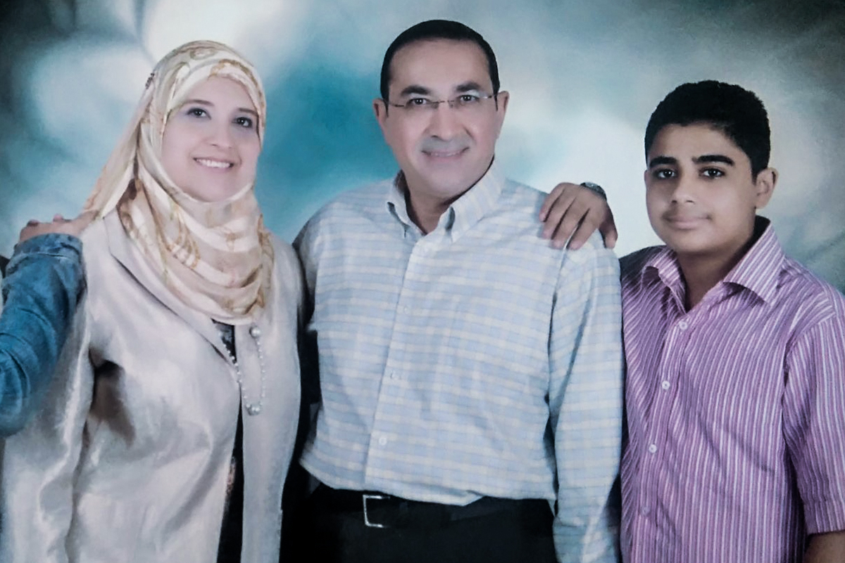 Abdulrahman El Bahnasawy (right) with parents Osama El Bahnasawy (centre) and Khdiga Metwally.