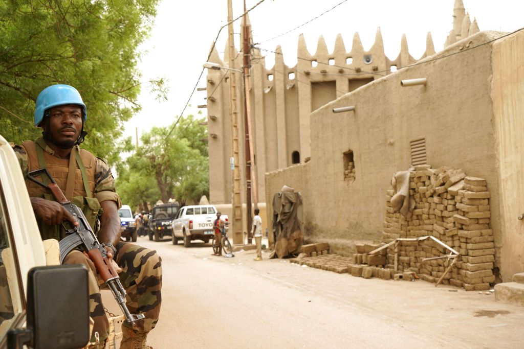 A United Nations patrols outside a mosque in Mopti, central Mali, May 30, 2018. 

