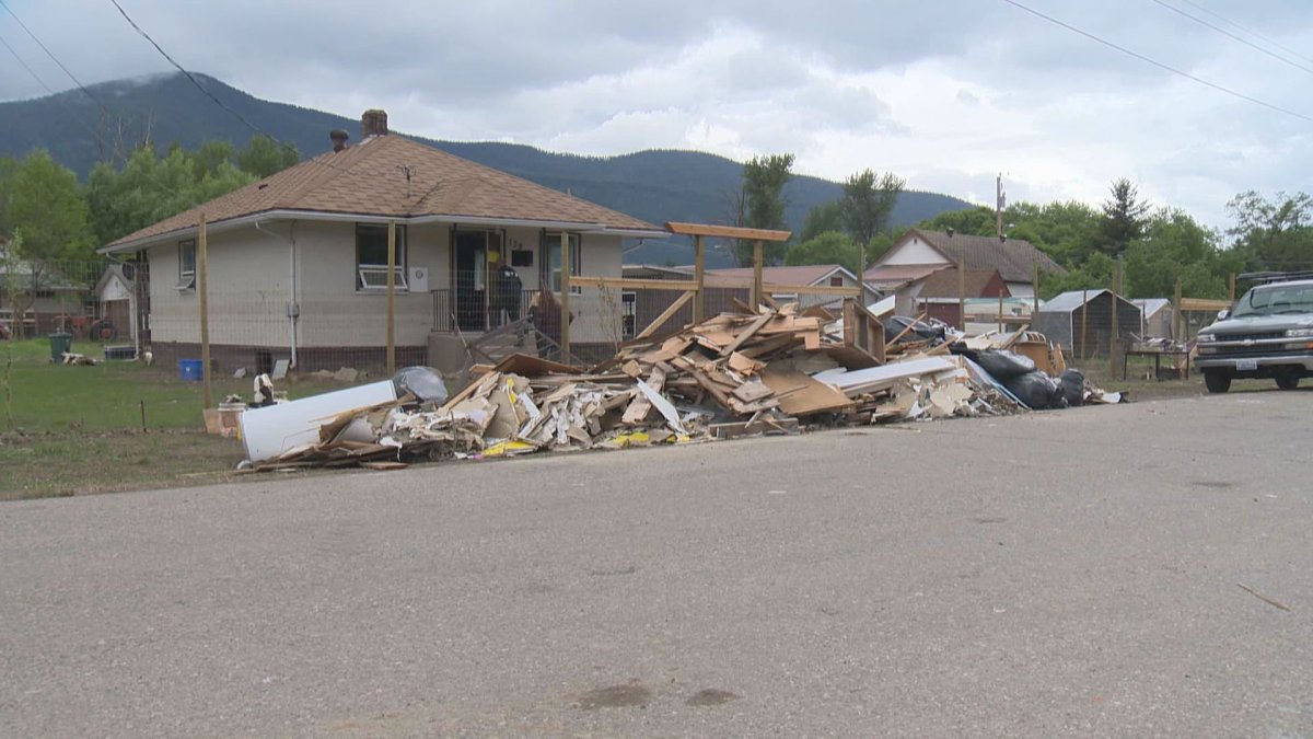 Grand Forks residents are still dealing with water issues in their home long after the floodwaters have receded. 