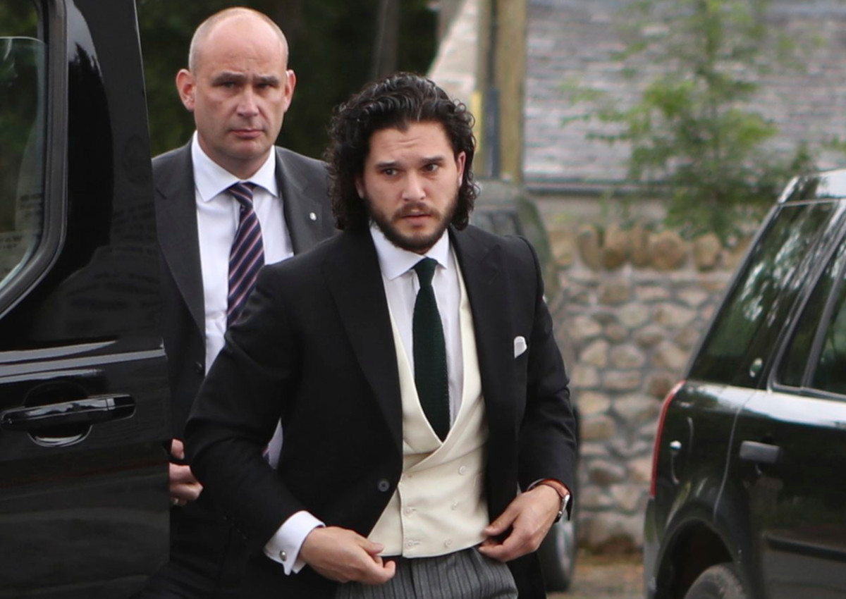 ‘Game of Thrones’ stars Kit Harington and Rose Leslie tie the knot in