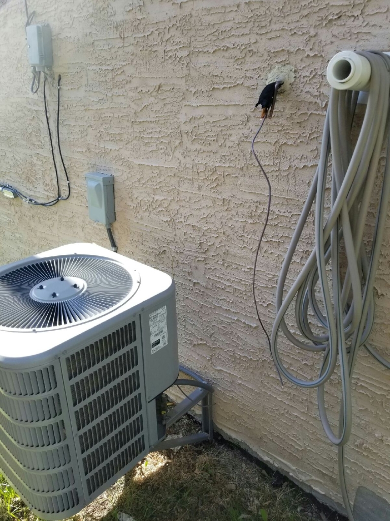 Winnipeg woman warning homeowners after copper stolen from AC unit