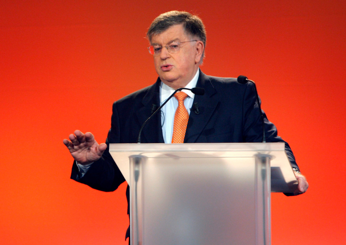French chairman and CEO of France Telecom Group, Didier Lombard presents the group's 2008 full-year results in Paris, Wednesday, March 4, 2009.  