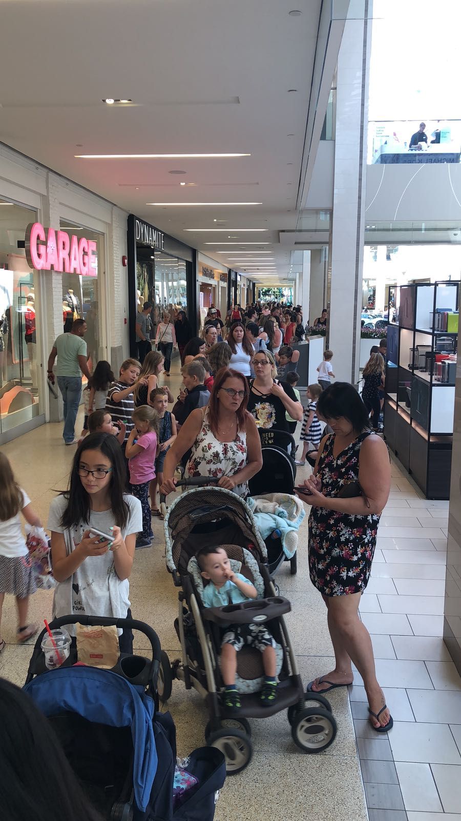 Huge crowds safety concerns force Build A Bear to shut down Pay