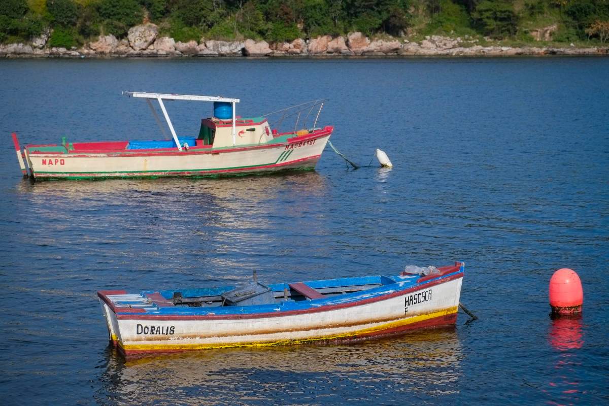 Small boats float in Cuba (not involved in the accident).