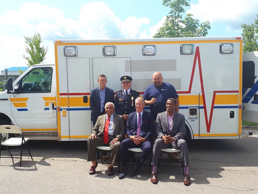 A retired ambulance from Hamilton Paramedic Service has been handed over today to the Consulate of St. Vincent and the Grenadines, located in the Caribbean Sea between Saint Lucia and Grenada. 
