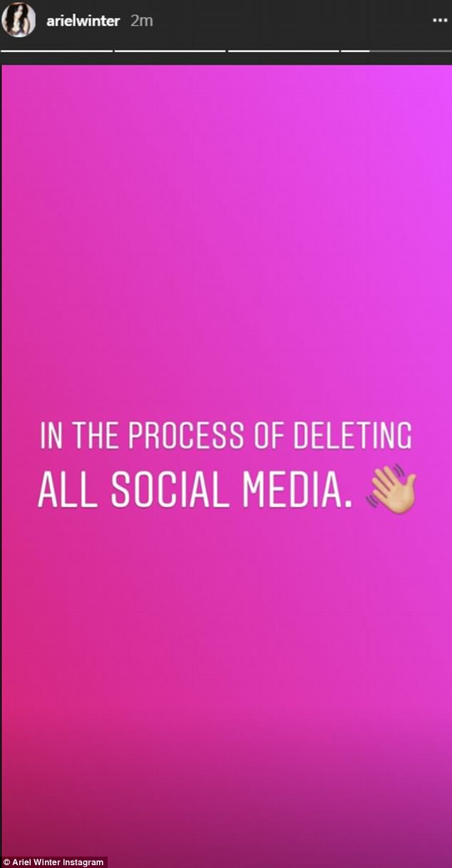 Ariel Winter rants about paparazzi, deletes Twitter account - image