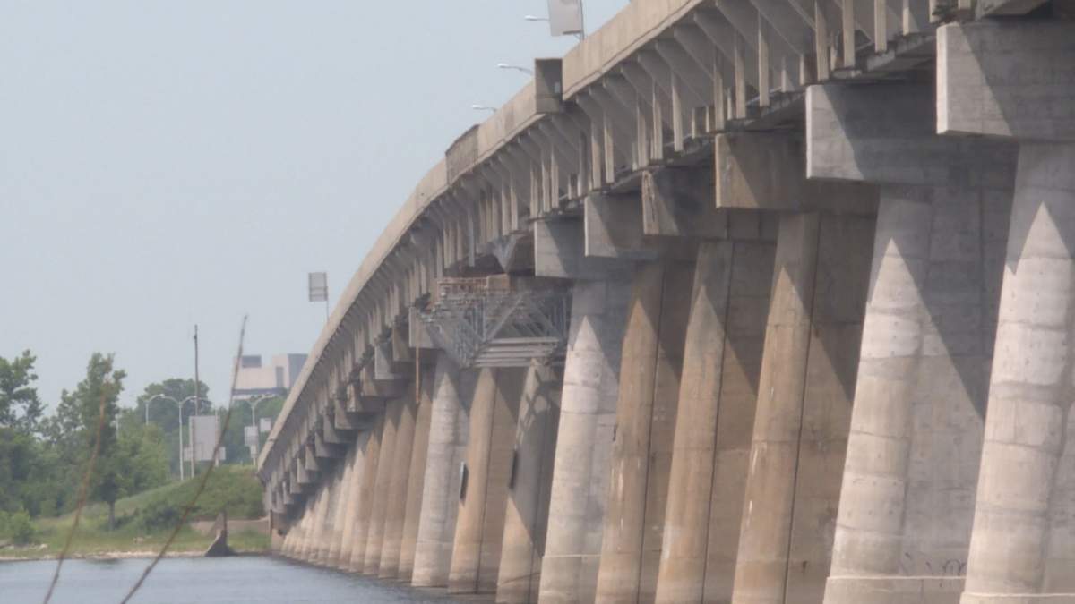 The new bridge will include three lanes of traffic and a reserved bus lane in both directions. There will also be a path accessible to pedestrians and cyclists.