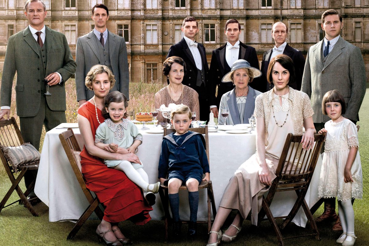 The cast of 'Downton Abbey' in its final season.