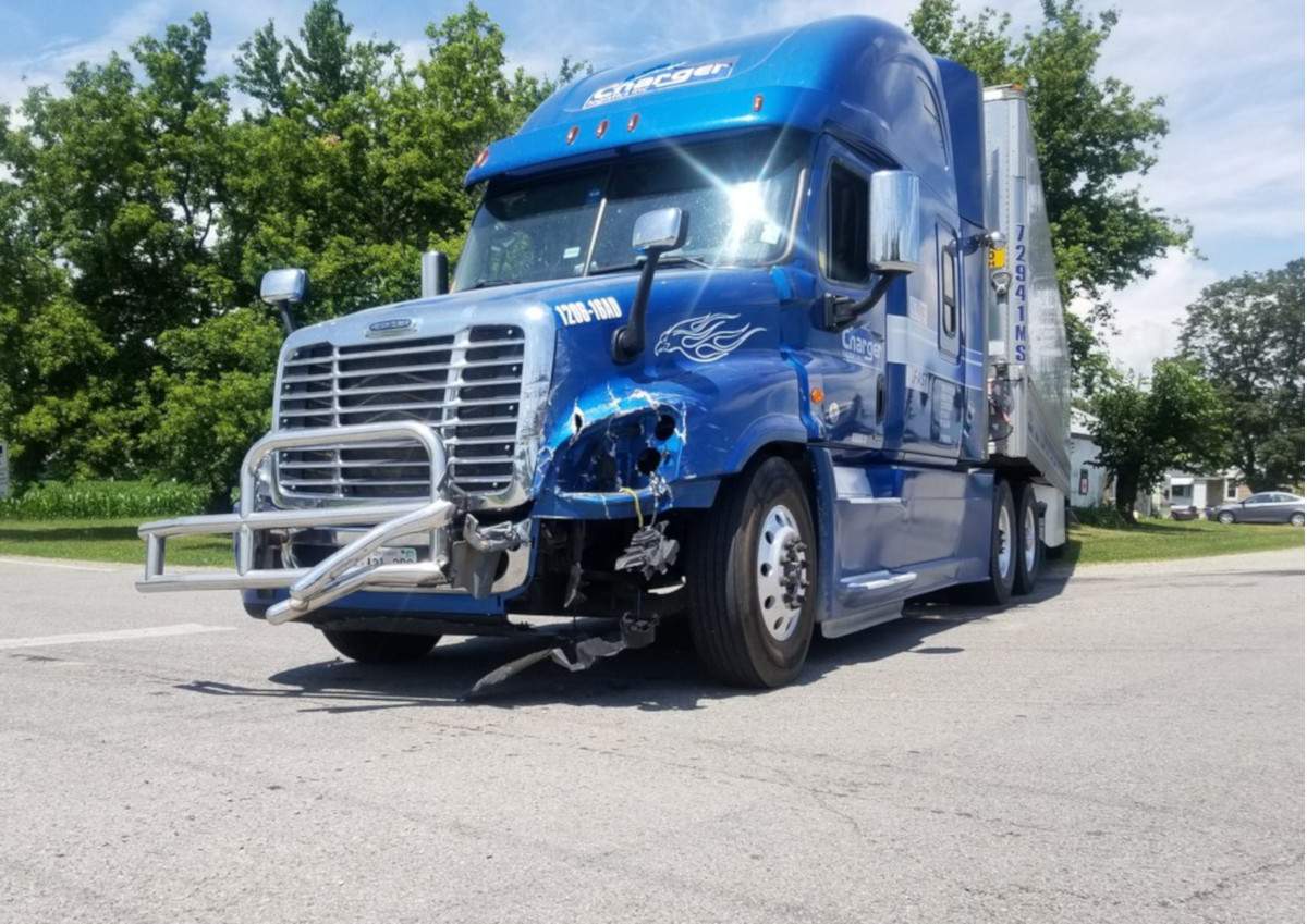 The top 5 causes of commercial vehicle collisions were inattentive driving, loss of control, speed, failure to yield right of way and following too close, said OPP.