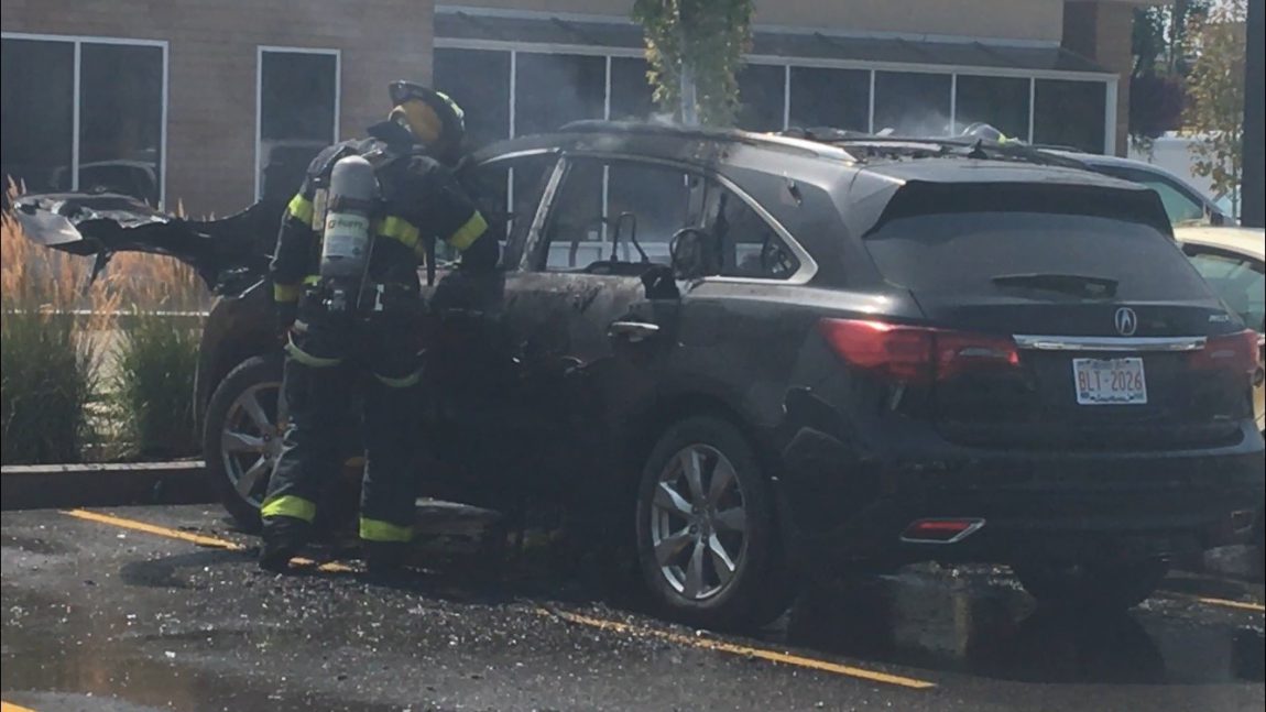 Car gutted by fire in Kelowna, B.C. July 25, 2018.