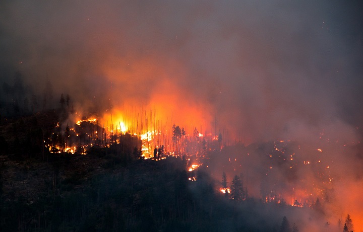 The Mount Eneas fire at night.