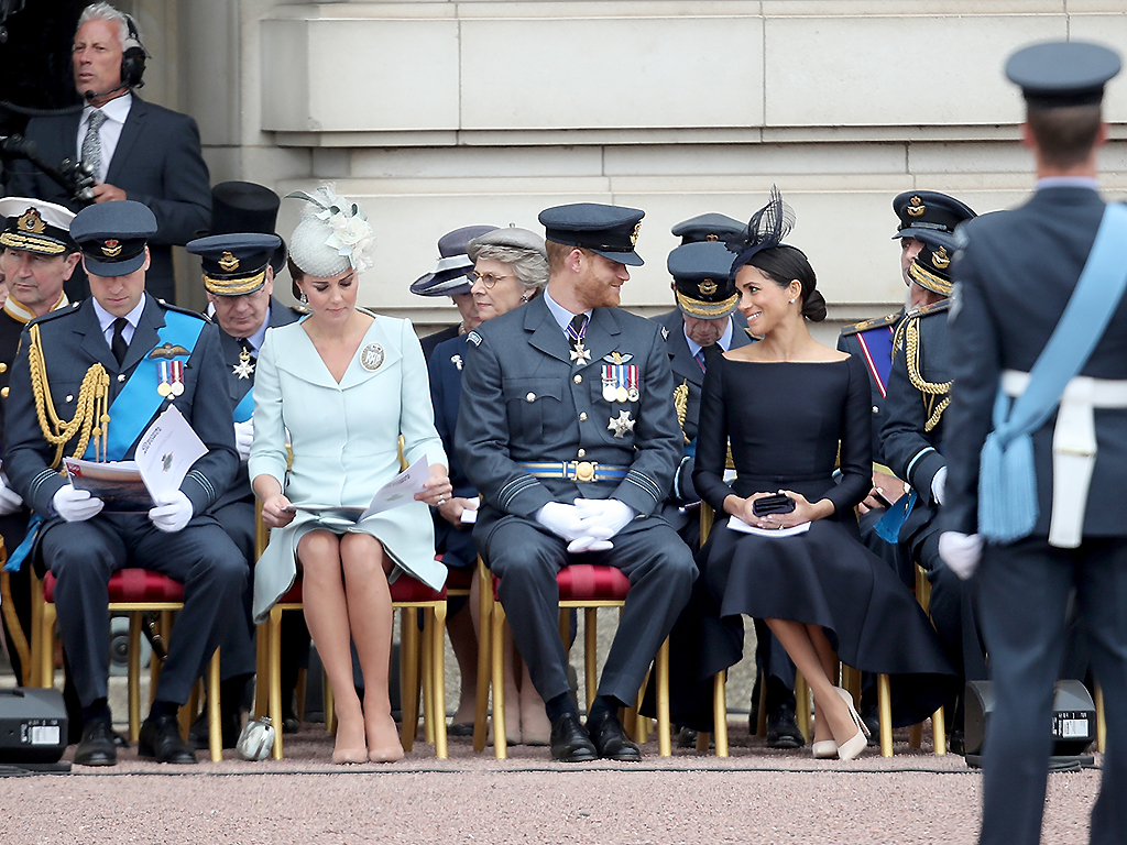 Meghan Markle, Kate Middleton, princes William and Harry turn heads at military exercise - image