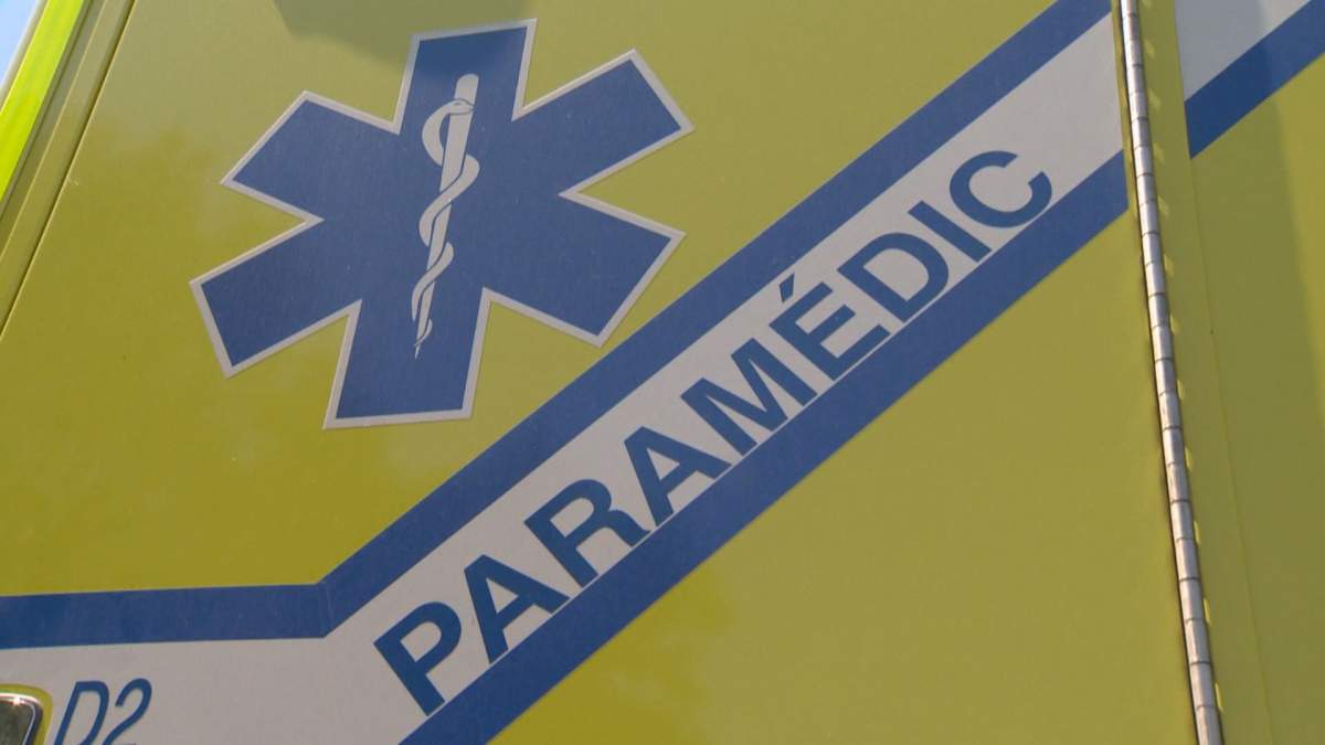 An Urgences-Santé ambulance.