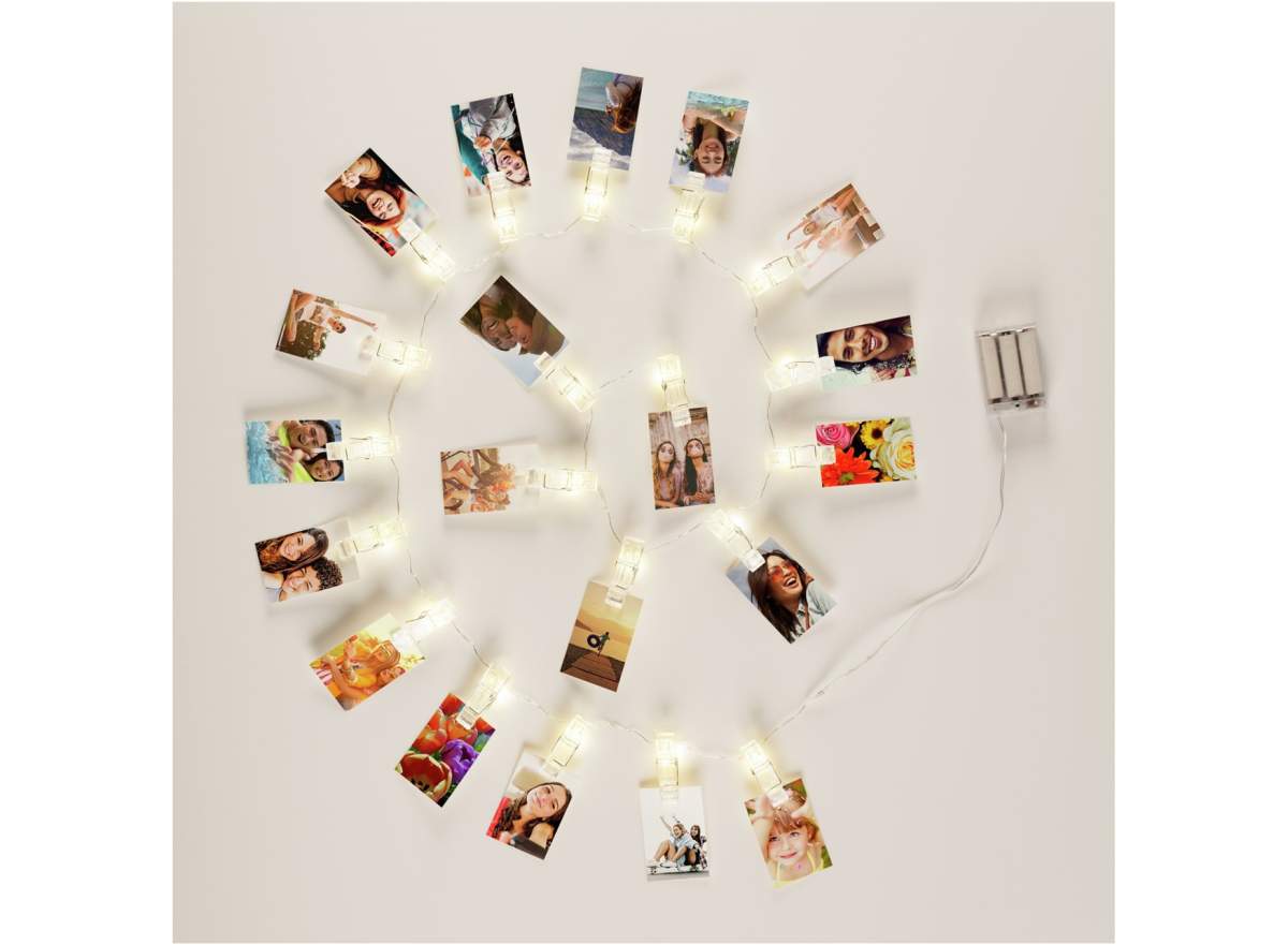 Take dorm decor to the next level with these LED string light clips, perfect for capturing all of first year.