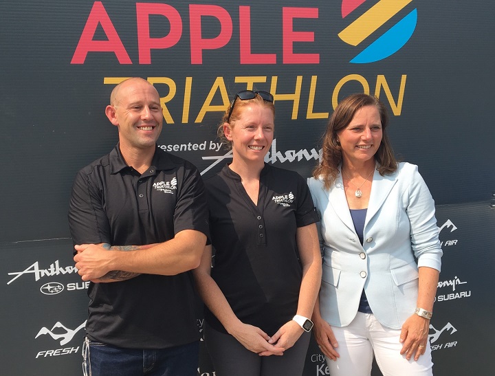 Apple Triathlon organizers, from left, Matt Canzer (society chairman), Susie Ernsting (race director) and Kim Van Bruggen (CEO, Triathlon Canada.