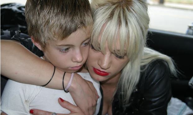 Jimmy Bennett and Asia Argento in the 2004 movie ‘The Heart Is Deceitful Above All Things.’