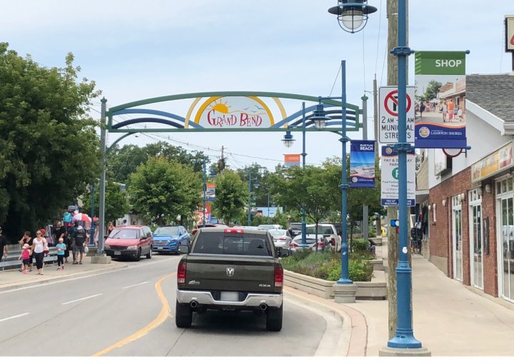 Road trip Ontario Summer crowds flock to Grand Bend’s beaches, gardens