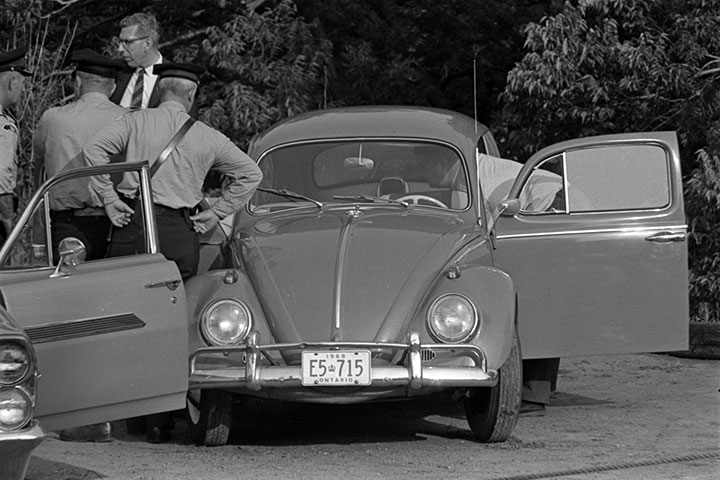 London police investigate the murder of Helga Beer on Aug. 6, 1968.