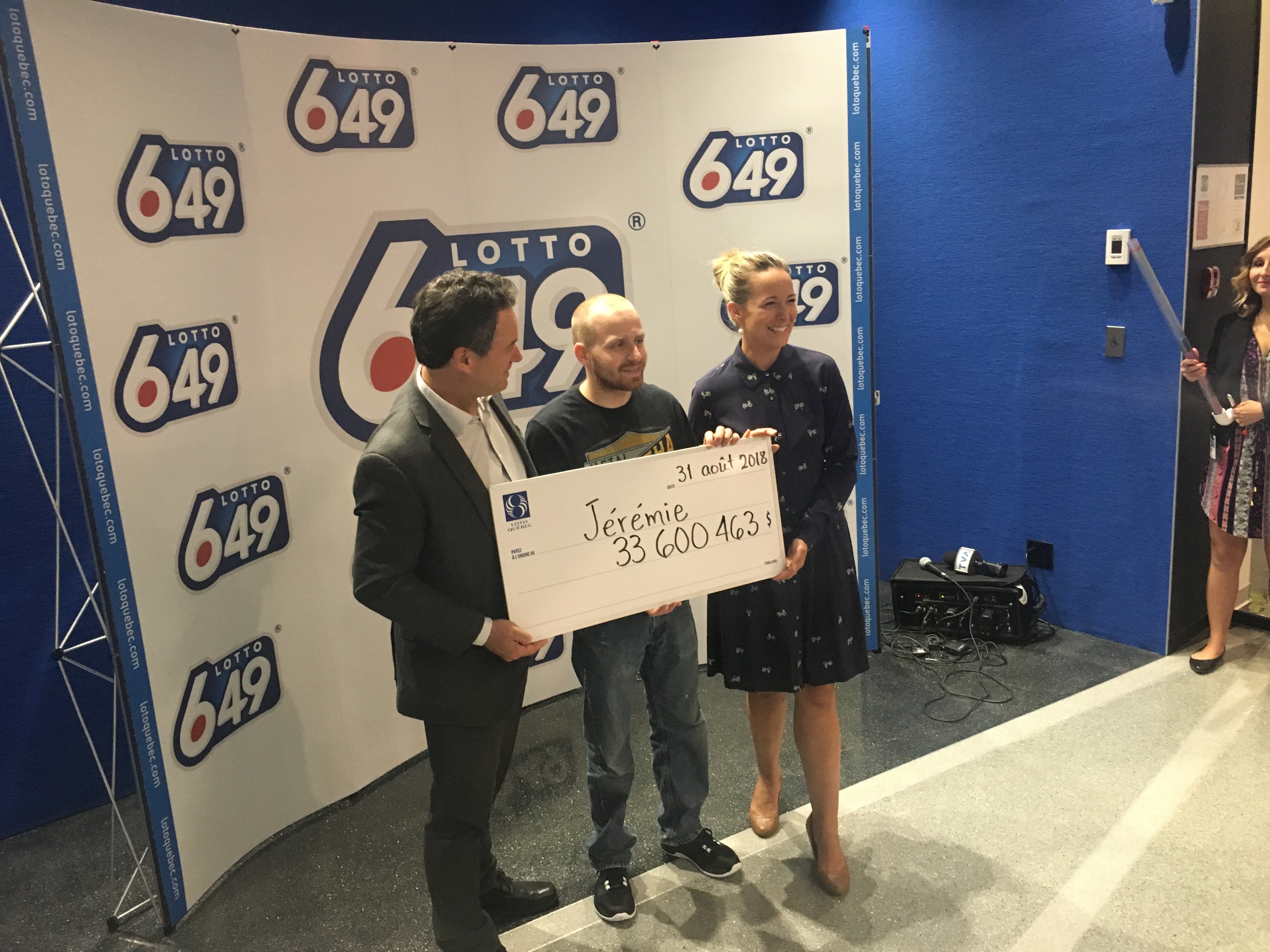 Quebec jackpot lotto winner quits job wants to go back to school