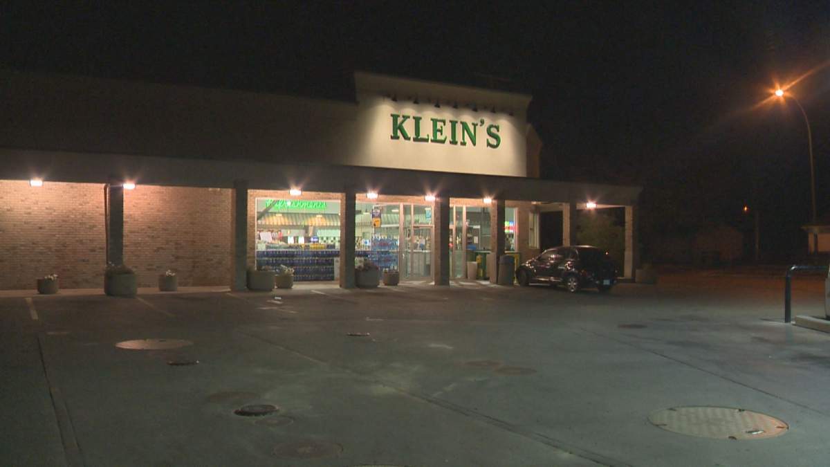 Regina police are investigating a robbery which took place at the 1000 block of Pasqua Street Thursday evening (Aug. 23).