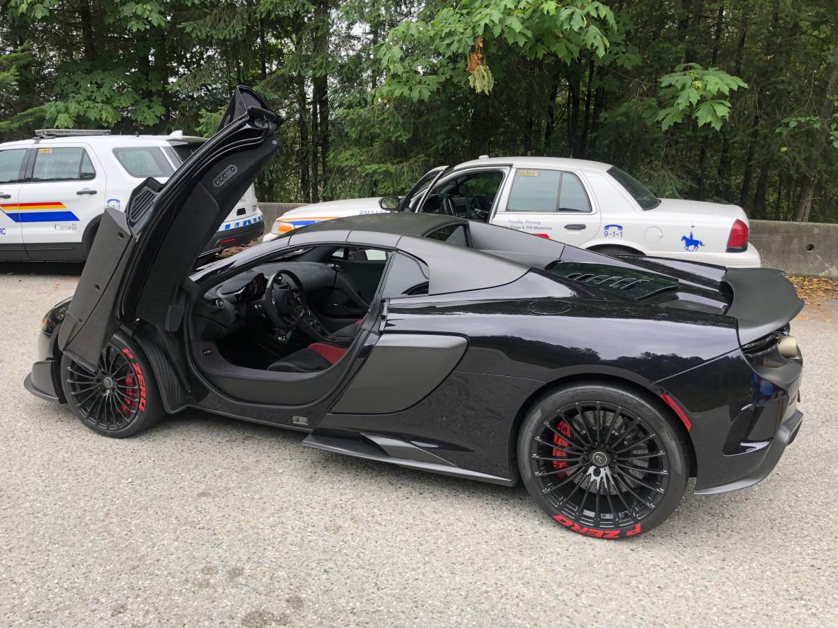 THe blue 2017 Lamborghini Aventador and black 2016 McLaren 675H were on their way to a private track event at the Mission Raceway when they were seized.