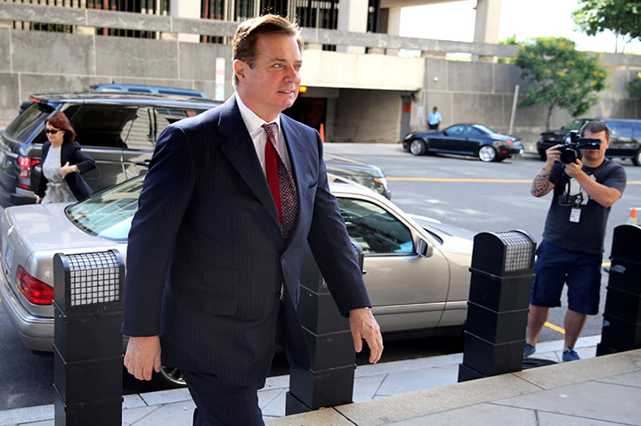 Former Trump campaign manager Paul Manafort arrives for arraignment on a third superseding indictment against him by Special Counsel Robert Mueller on charges of witness tampering, at U.S. District Court in Washington, June 15, 2018. 