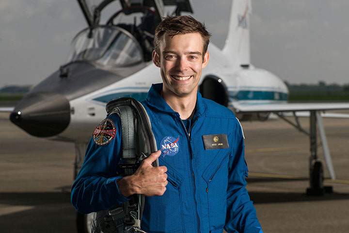 Astronaut candidate Robb Kulin has resigned halfway through his two years of training at Johnson Space Center in Houston.