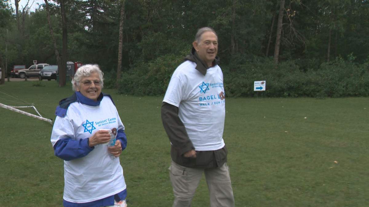Seniors participate in the Bagel Loop Fundraiser.