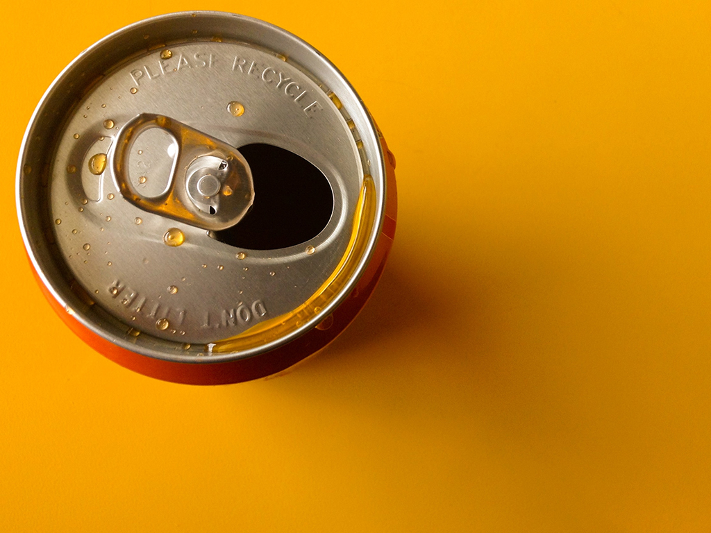 Should you refrain from drinking out of an aluminum can