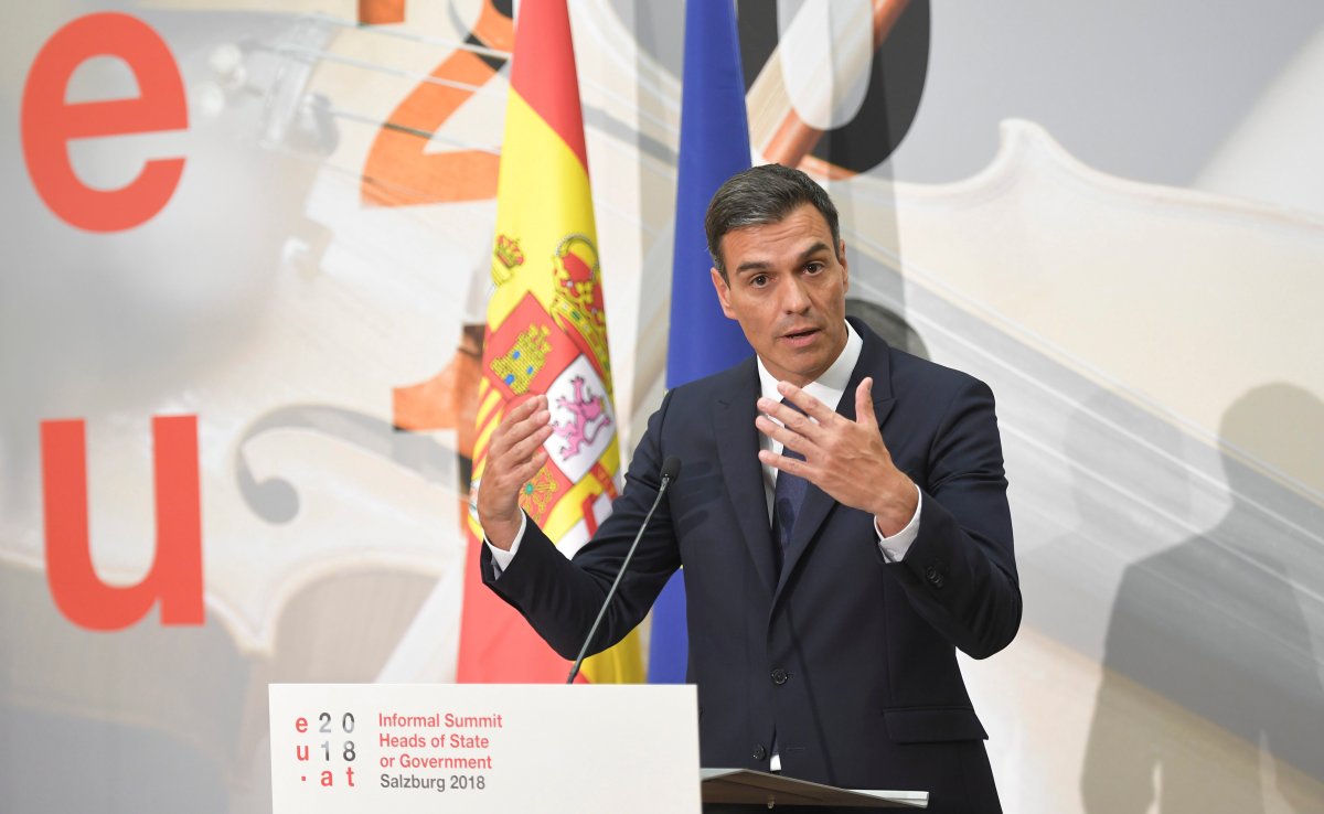 Prime Minister of Spain Pedro Sanchez Perez-Castejon speaks during a press conference after the European Union's (EU) Informal Heads of State Summit in Salzburg, Austria, 20 September 2018. 