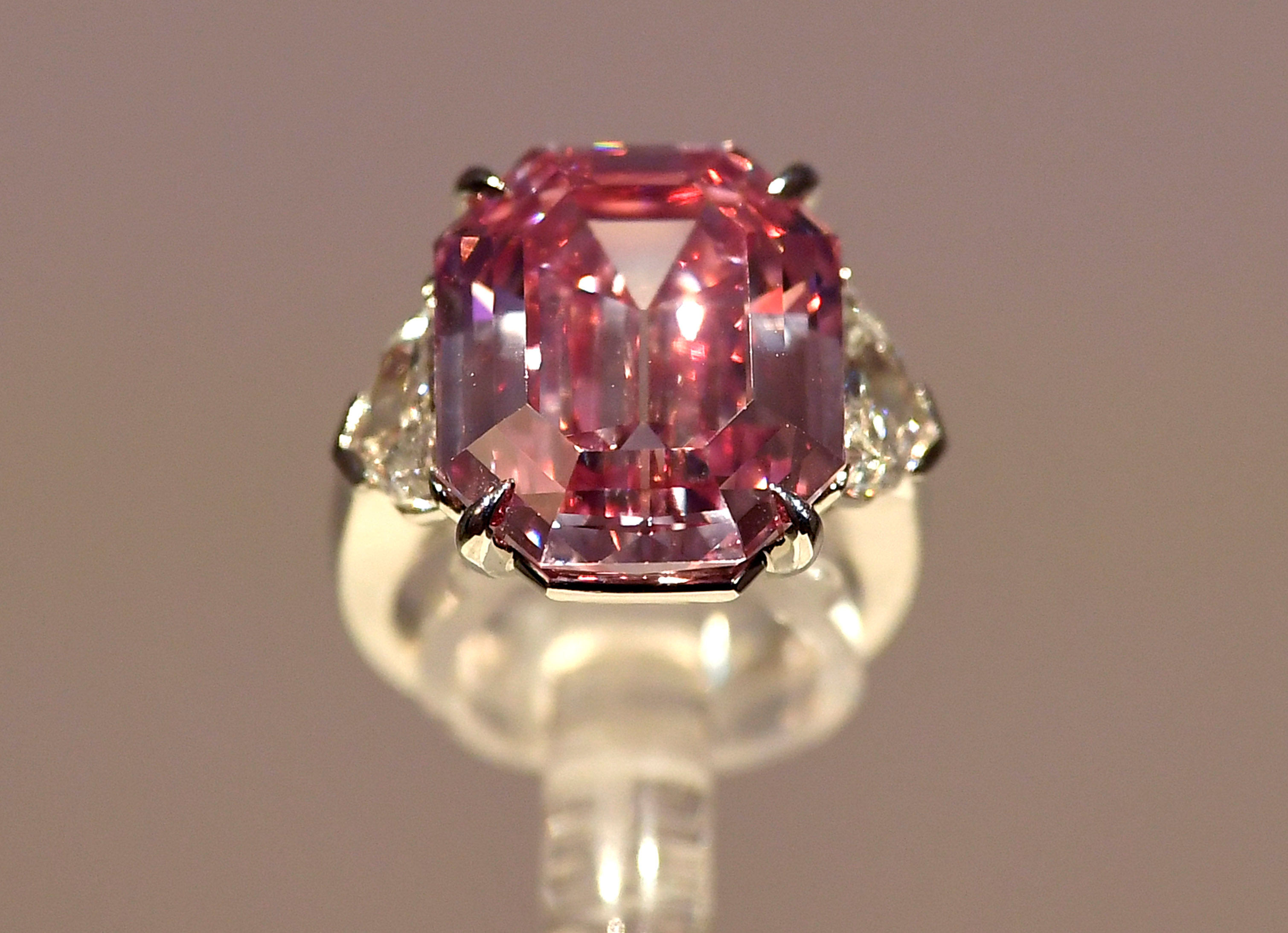 This 19-Carat Pink Diamond Just Sold for $29 Million at Christie's