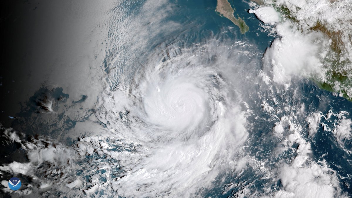 Hurricane Rosa is shown from a National Oceanic and Atmospheric (NOAA) GOES East satellite over the eastern Pacific Ocean on September 27, 2018, in this image provided September 28, 2018.    Image taken September 27, 2018.    NOAA/Handout via REUTERS.