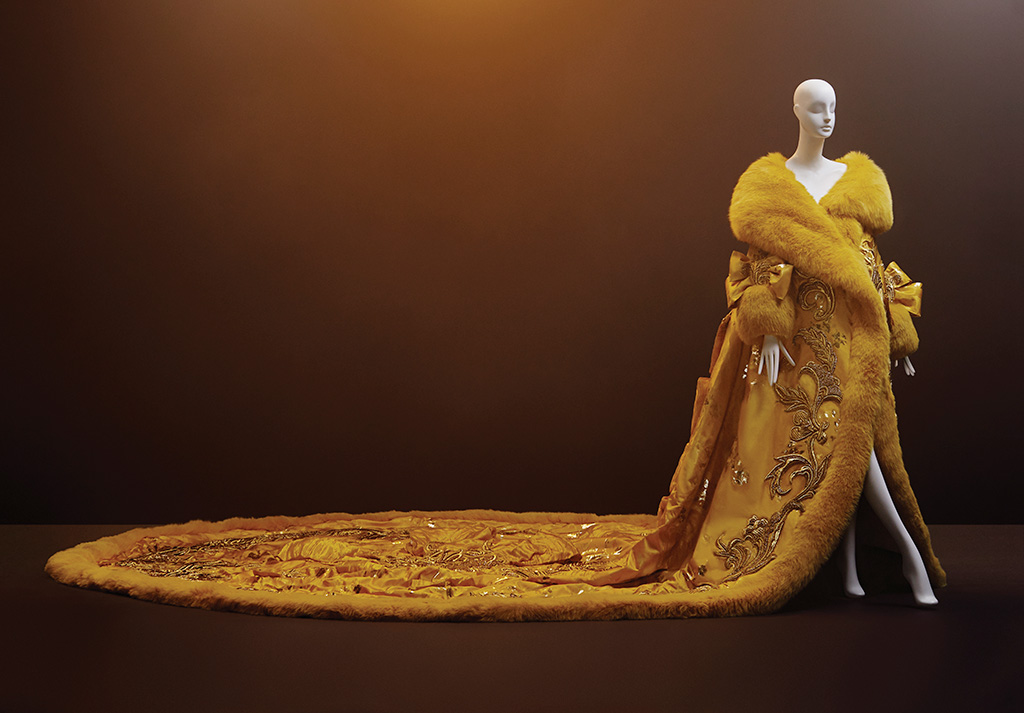 The Vancouver Art Gallery presents Guo Pei: Couture Beyond - image