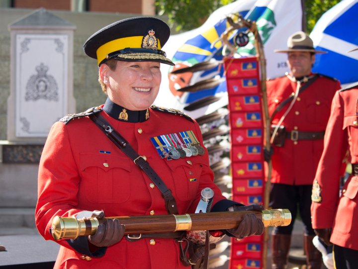 RCMP officially swear in first female commissioner Brenda Lucki ...