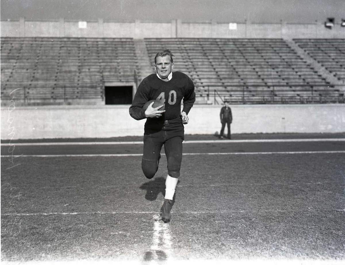 Melvin 'Fritz' Hanson will be inducted into the Ring of Honour at Friday's game against the Alouettes.