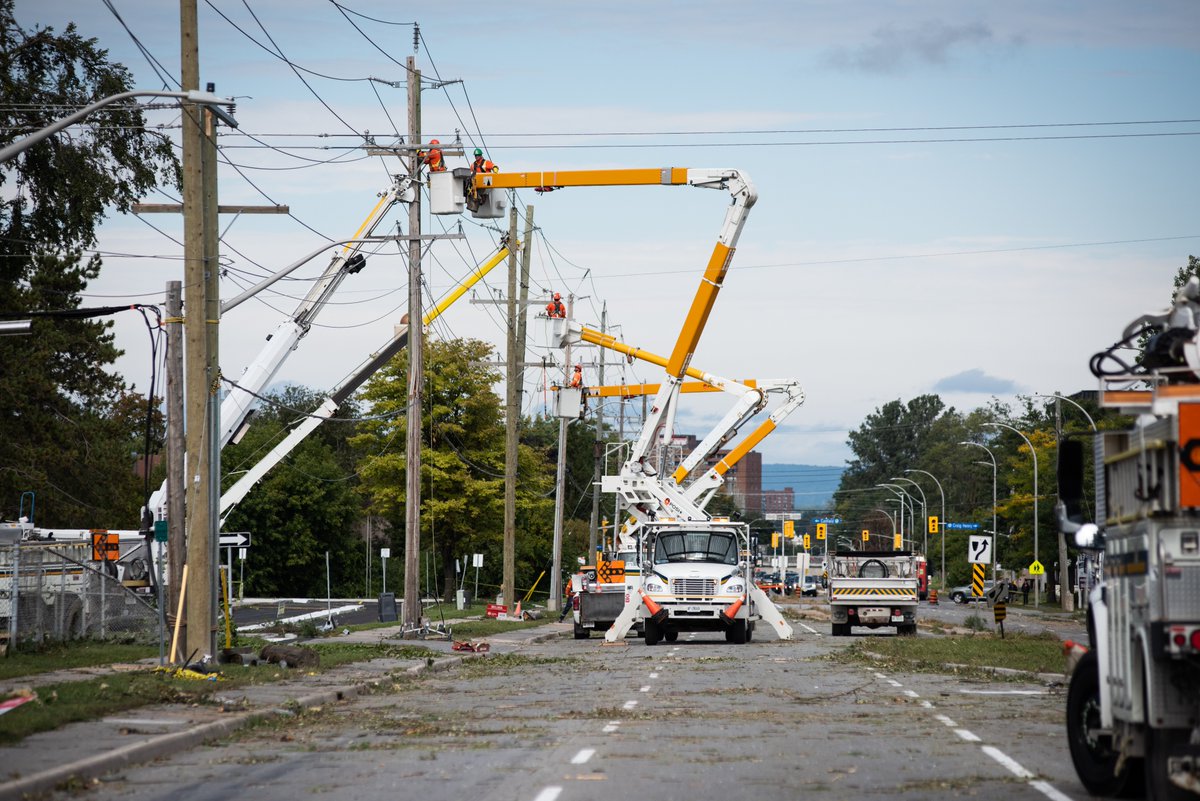 Hydro Ottawa says they were able to reconnect thousands of Ottawans with power overnight, two days after twin tornados ripped through the Ottawa-Gatineau region on Friday night, causing enormous damage.