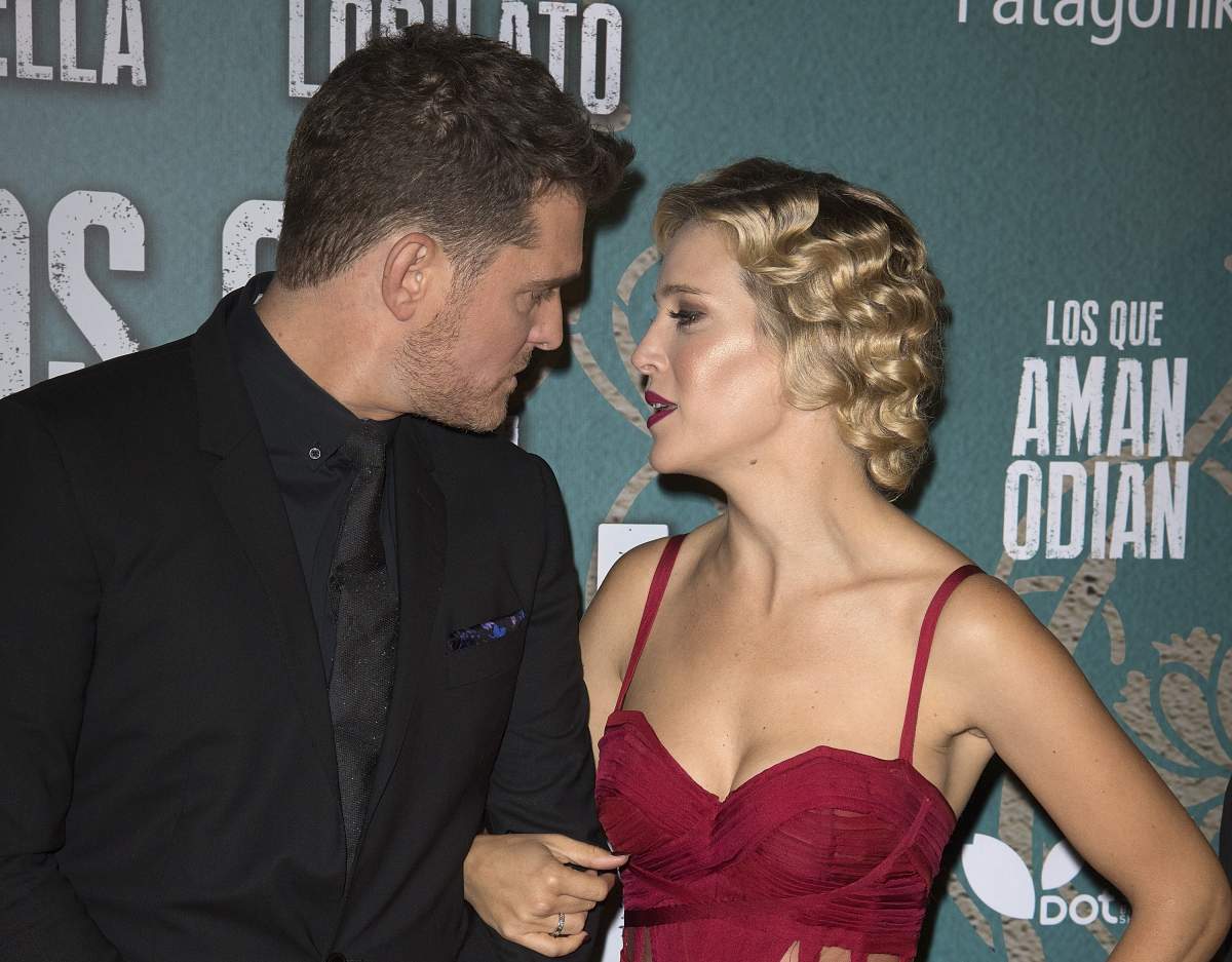 (L-R) Michael Buble and Luisana Lopilato attend the ”Los Que Aman, Odian’ premier at the Dot Shopping Cinema on Sept. 4, 2017, in Buenos Aires, Argentina.