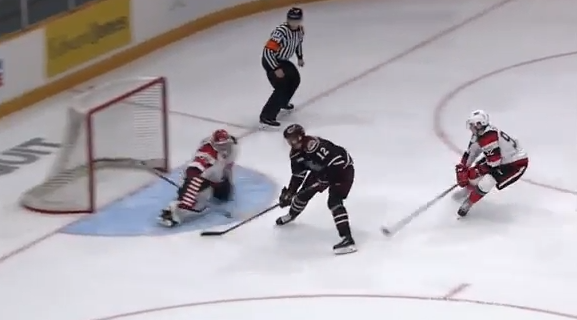 The Peterborough Petes scored four short-handed goals in a 7-4 road win over the 67's in Ottawa on Sunday.