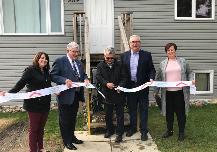 A family housing project has officially opened for low-income families receiving crisis or life-skills assistance in Prince Albert, Sask.