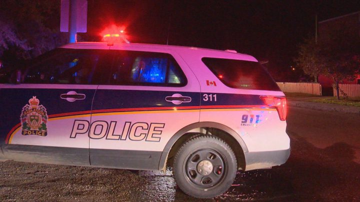 Man found in Saskatoon park with gunshot wound to leg.