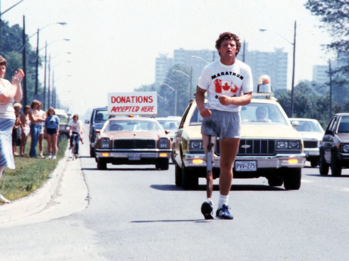 Edmontonians brave unseasonably cold weather for 38th annual Terry Fox Run - image