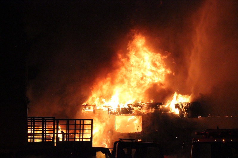 Surrey firefighters battle pair of early morning 2-alarm fires - image