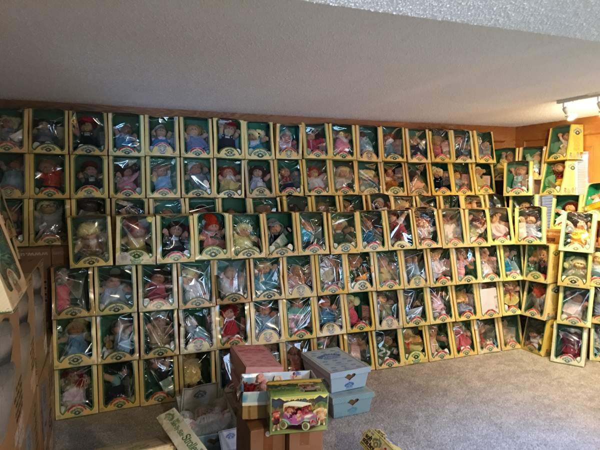 Cabbage Patch Kids Dolls And Accessories Auction - image