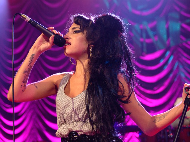 Amy Winehouse hologram tour set for 2019 - National | Globalnews.ca