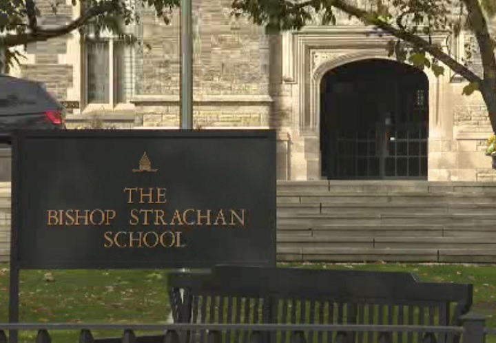 The head of Bishop Strachan School in Toronto has been fired for allowing an adaptation of Shakespeare's Merchant of Venice play to be performed this month without proper warning of anti-Semitic content.