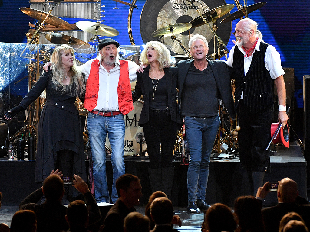 (L-R) Honourees Stevie Nicks, John McVie, Christine McVie, Lindsey Buckingham and Mick Fleetwood perform onstage during MusiCares Person of the Year honouring Fleetwood Mac at Radio City Music Hall on Jan. 26, 2018 in New York City.