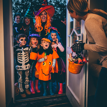 How to help your kids dress for the weather on Halloween in Regina
