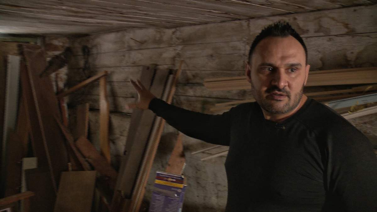 Homeowner, Justin Bolin, shows Global News the carriage house.